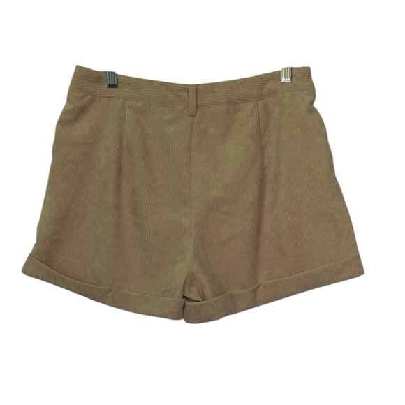 SHEIN beige corduroy pleated cuffed shorts size 8 - 10 - Picture 2 of 13